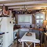 Anerada & - Pet Friendly Гостевой дом 4*