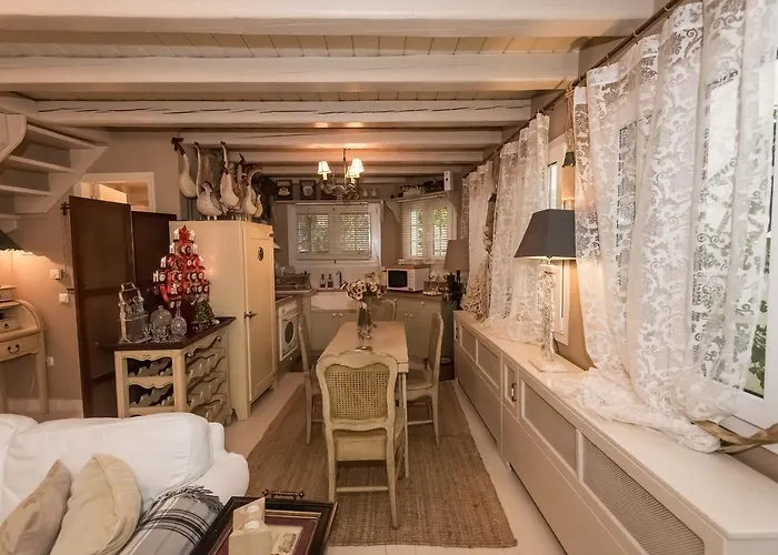 Πανσιόν Anerada & - Pet Friendly 4*